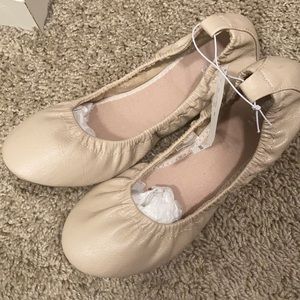NWT Old Navy Flats size 8